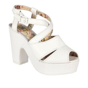 Miss L Fire Joan Platform Heels in White Size 39
